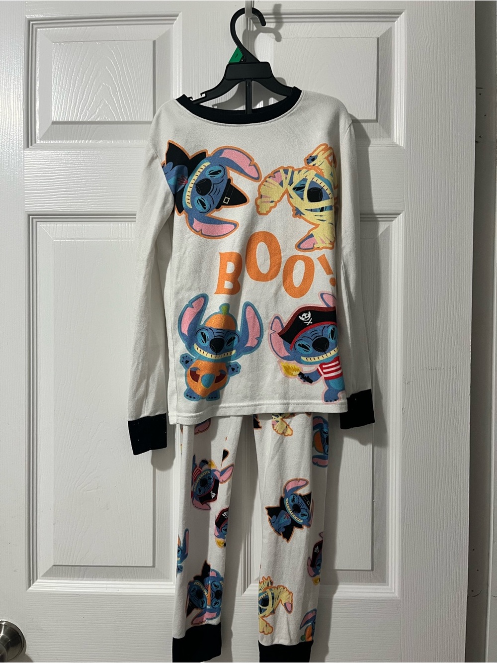 Disney White & Black Stitch Halloween 'BOO' Pajama Set